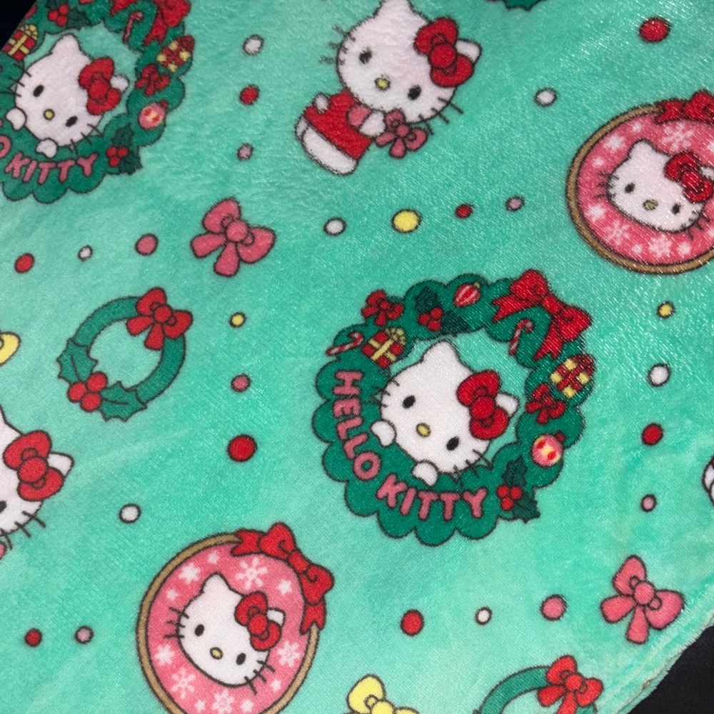 Hello Kitty Festive Green and Red Blanket